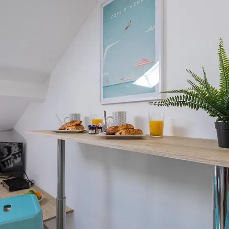 7 Deloye - 2 Pieces Renove - Dernier Etage - Clim Nice